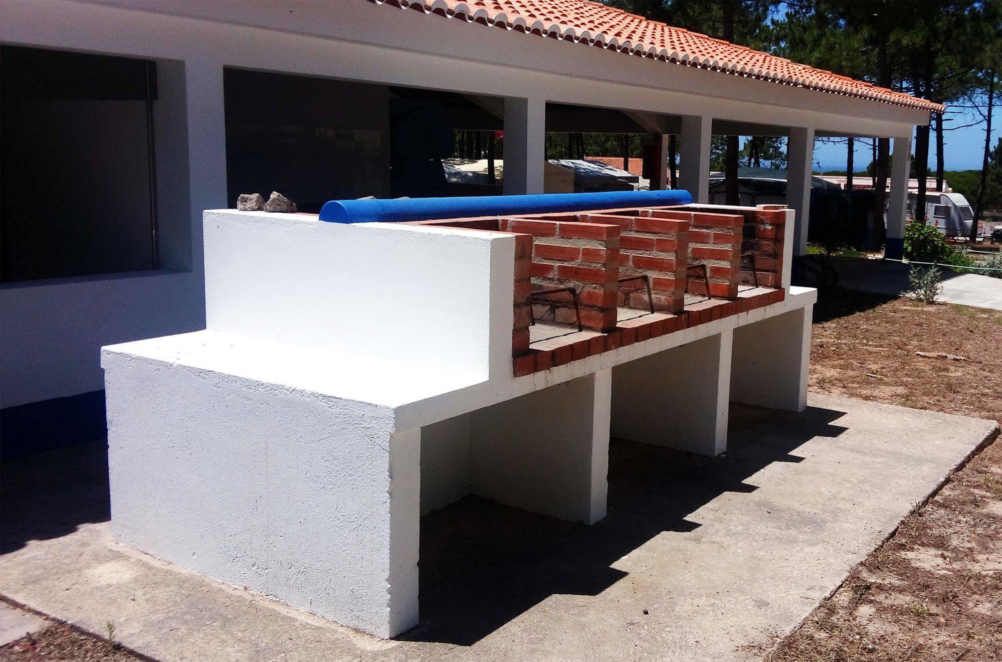 ホテル Parque De Campismo Orbitur Sitava Milfontes Malhadinhas エクステリア 写真